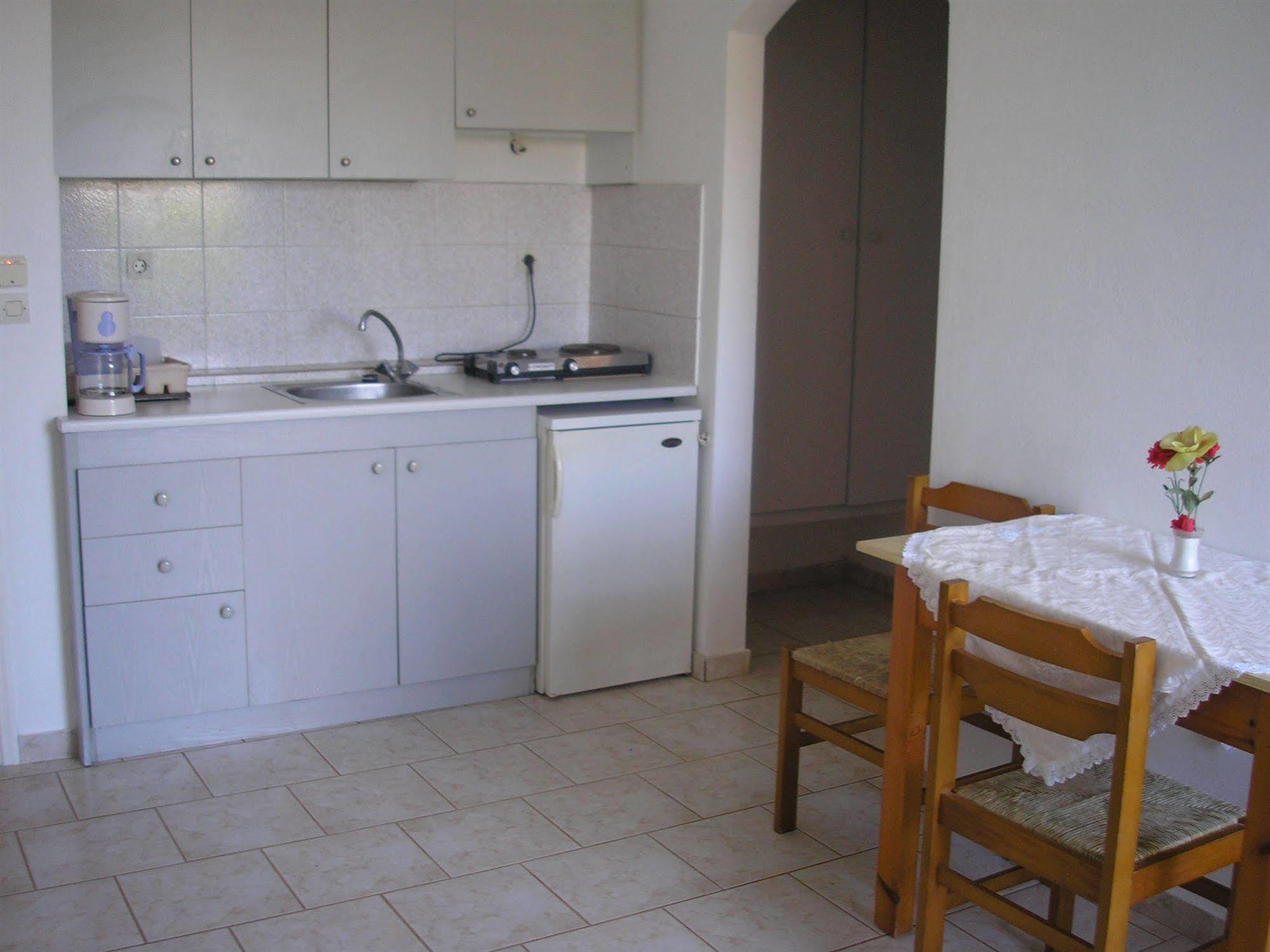 Dimitra Apartments Гувес Екстер'єр фото