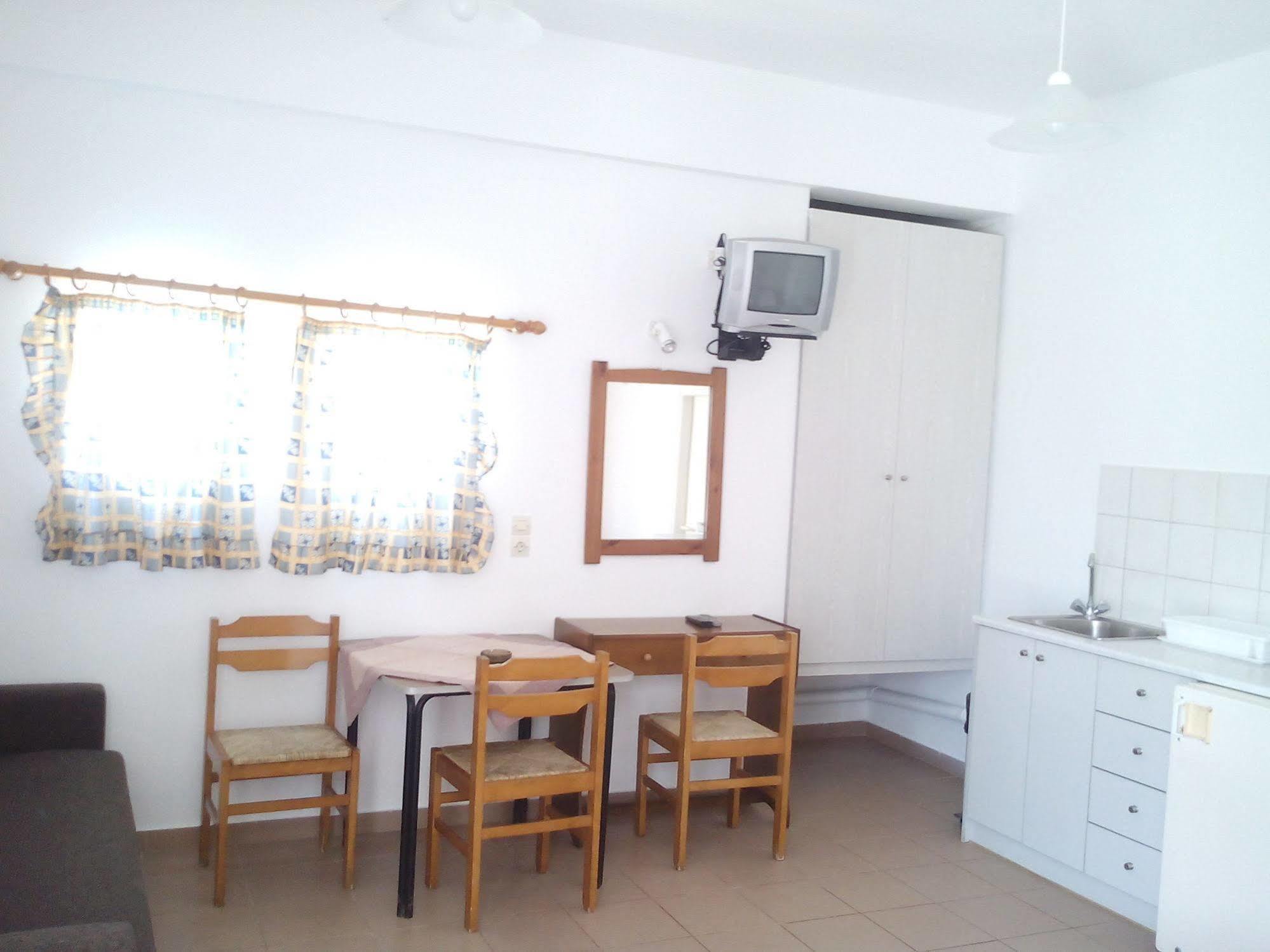 Dimitra Apartments Гувес Екстер'єр фото