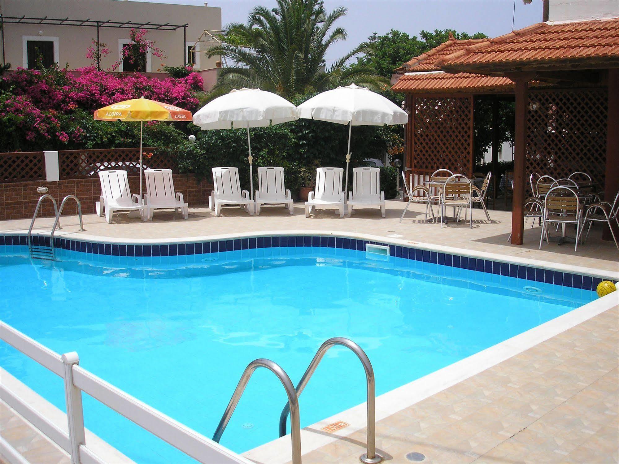 Dimitra Apartments Гувес Екстер'єр фото